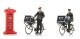 Postbodes op fiets met postbus (2x)